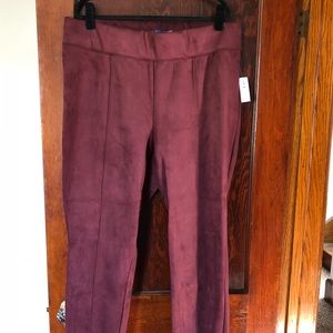 Old Navy Stevie Pant - 3x Wine. New w/tags